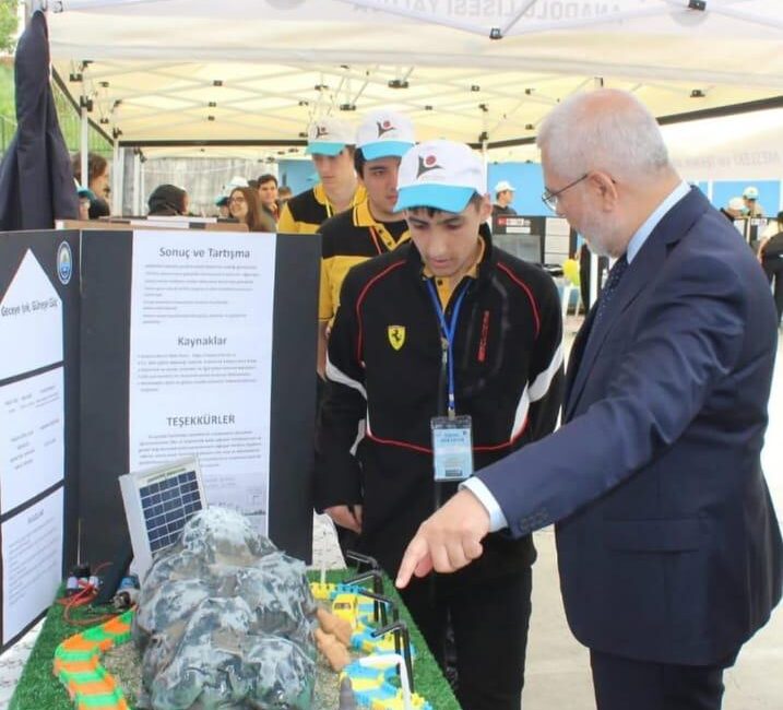 Yalova’nın Çınarcık ilçesinde bulunan Çınarcık Mesleki ve Teknik Anadolu Lisesi