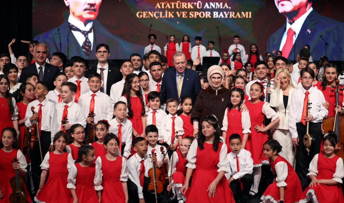 Kültür ve Turizm Bakanı Mehmet Nuri Ersoy, 19 Mayıs Atatürk’ü