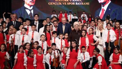Kültür ve Turizm Bakanı Mehmet Nuri Ersoy, 19 Mayıs Atatürk’ü