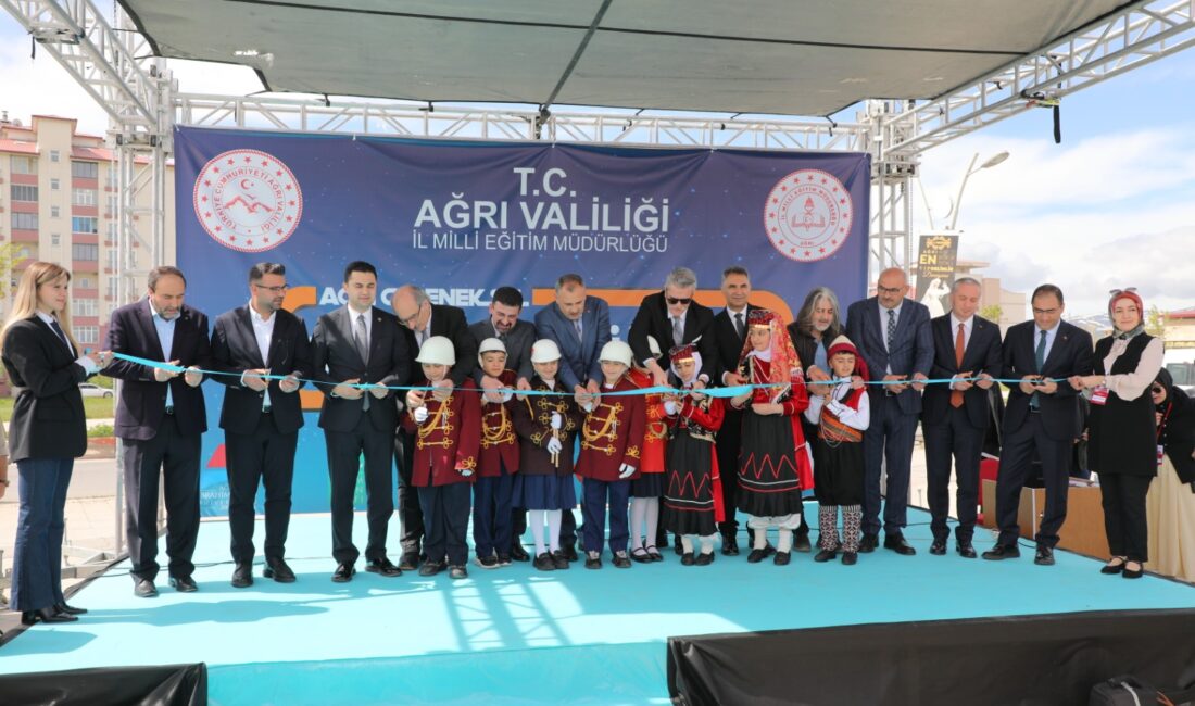 Ağrı Valiliği himayesinde, İl Milli Eğitim Müdürlüğü koordinasyonunda ve İbrahim