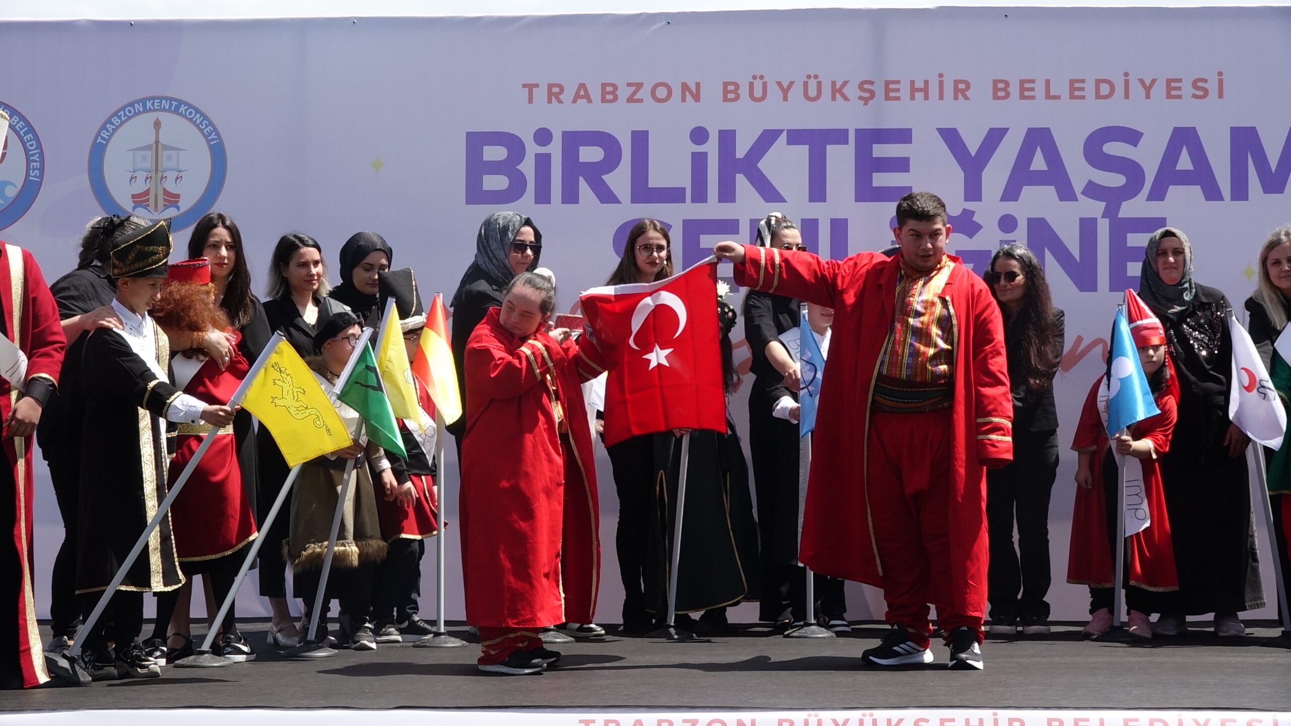 Trabzon’da 10-16 Mayıs Engelliler Haftası kapsamında “Yaşamın İçindeyiz Hep Birlikte”