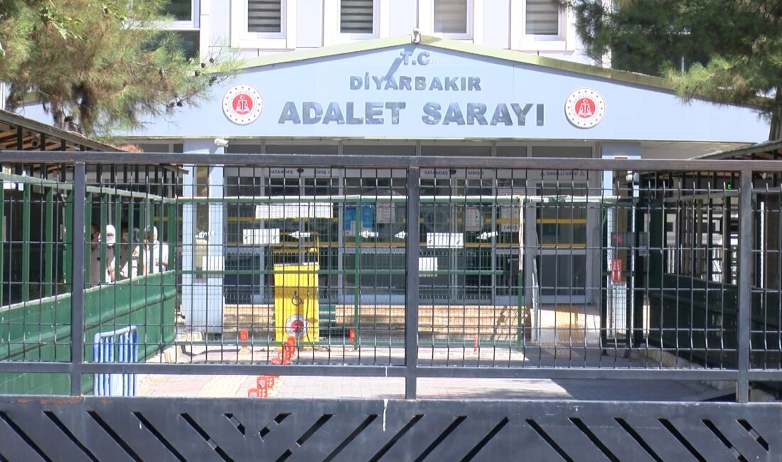 Diyarbakır Dicle Üniversitesi Hastanesi’nde görevli Prof. Dr. B.V.Ü. ile medikal