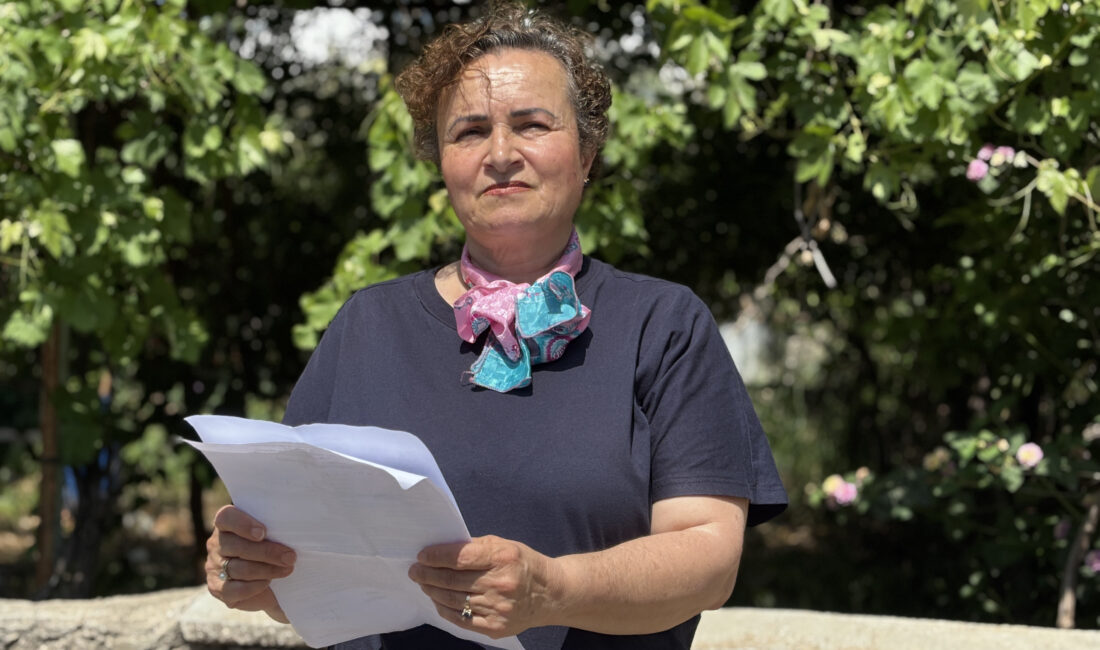 Antalya’da yaşayan 60 yaşındaki emekli Suna Ülger, sanal medyada gördüğü