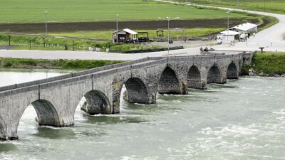 Muş’ta bayram tatillerinin en önemli uğrak noktalarından biri olan Tarihi