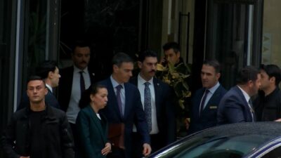 Ermenistan’da düzenlenecek Avrupa Siyasi Topluluğu zirvesine katılmak üzere yola çıkan