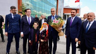 Sağlık Bakanı Prof. Dr. Kemal Memişoğlu, bir dizi ziyaret ve