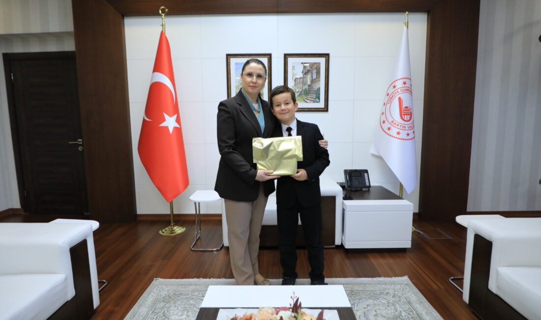 Bartın Valisi Dr. Nurtaç Arslan, Antalya’da düzenlenen Fibonacci Dünya Matematik