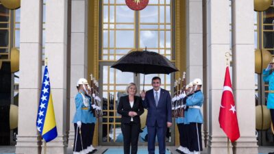 Cumhurbaşkanı Yardımcısı Cevdet Yılmaz, Bosna Hersek Başbakanı Boryana Krişto ve