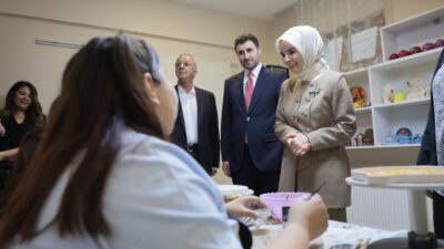 Aile ve Sosyal Hizmetler Bakanı Mahinur Özdemir Göktaş, İstanbul Beylikdüzü’nde