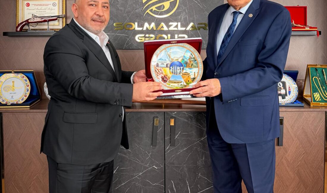 Siirt Vakfı Ankara Şubesi yönetimi, Ankara’da faaliyet gösteren iş insanı