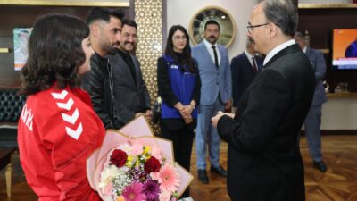 Siirt Valisi ve Belediye Başkan Vekili Dr. Kemal Kızılkaya, 15-21