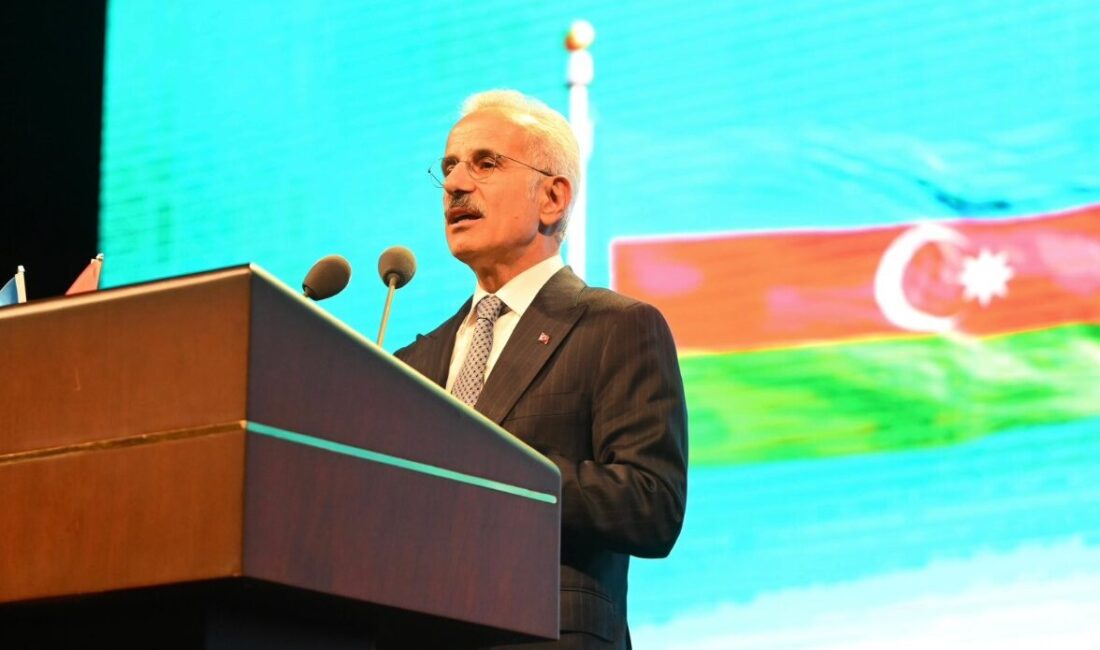 Ulaştırma ve Altyapı Bakanı Abdulkadir Uraloğlu, Cumhurbaşkanlığı Külliyesi’nde düzenlenen Azerbaycan