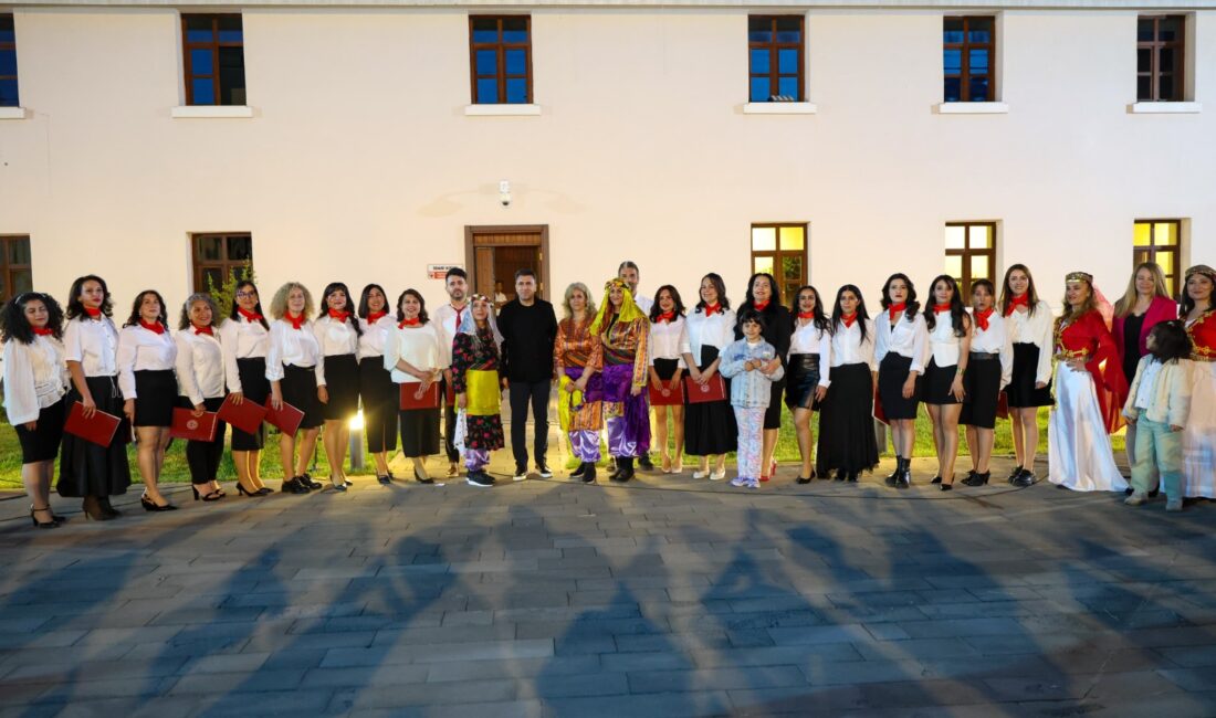 Tunceli’de Müzeler Haftası etkinlikleri kapsamında, “Gelenekten Geleceğe Öğretmen Korosu” müzik