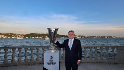 Gençlik ve Spor Bakanı Dr. Osman Aşkın Bak, UEFA Avrupa