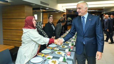 Kültür ve Turizm Bakanı Mehmet Nuri Ersoy, Antalya’da AK Parti