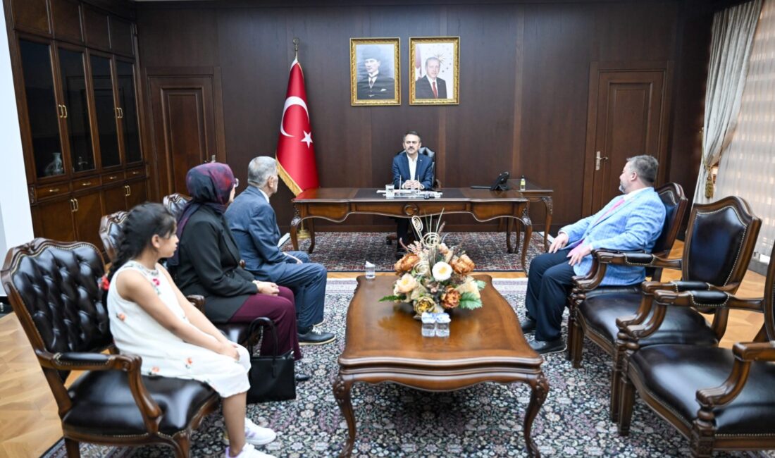Kocaeli Valisi İlhami Aktaş, Gebze’deki kabul makamında bölge dernekleri, mahalle