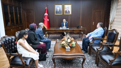 Kocaeli Valisi İlhami Aktaş, Gebze’deki kabul makamında bölge dernekleri, mahalle