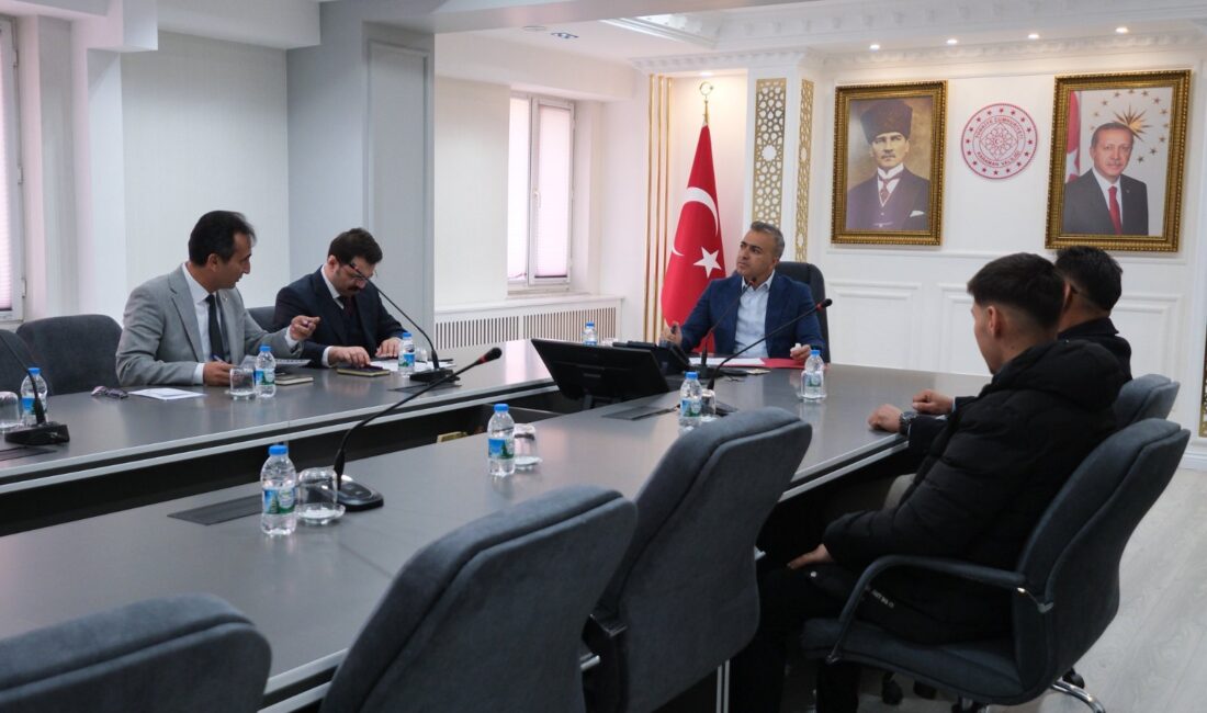   KARAMAN / TEKHA Karaman Valisi Hayrettin Çiçek, Açık Kapı