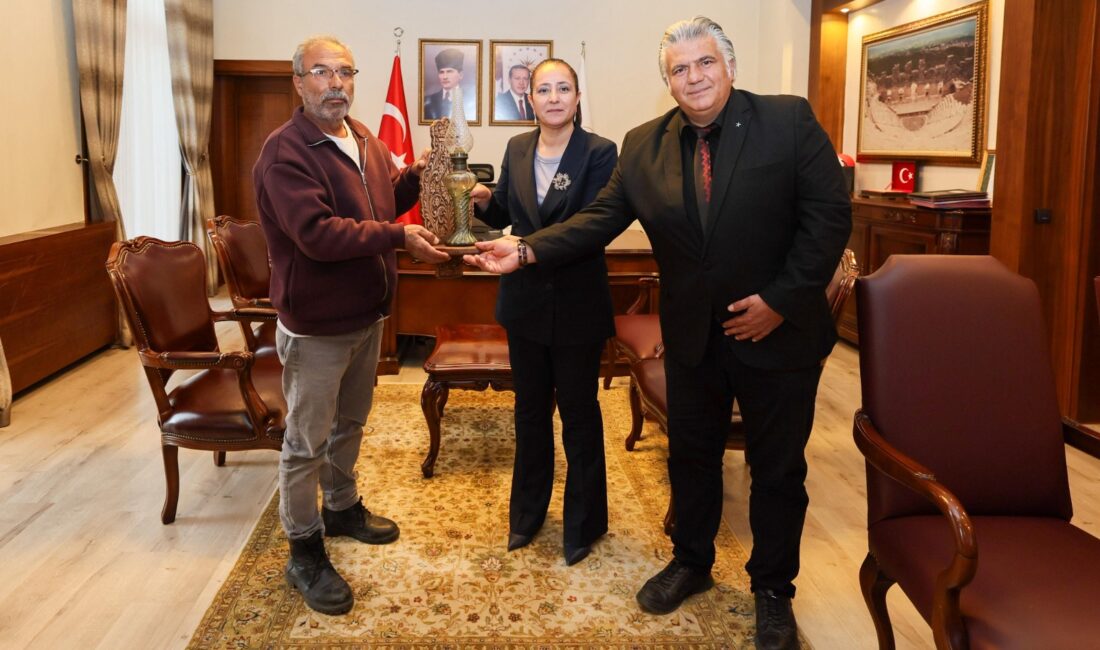   BURDUR / TEKHA Burdur Valisi Tülay Baydar Bilgihan, kentte