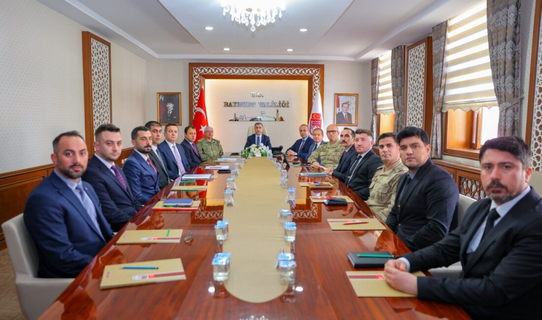  BAYBURT / TEKHA Bayburt Valisi Mustafa Eldivan başkanlığında, kent