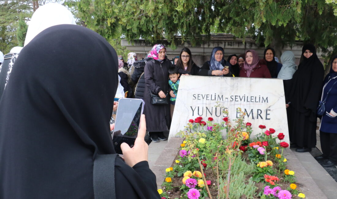 Türk düşünür, mutasavvıf ve şair Yunus Emre, vefatının 705’inci yıl