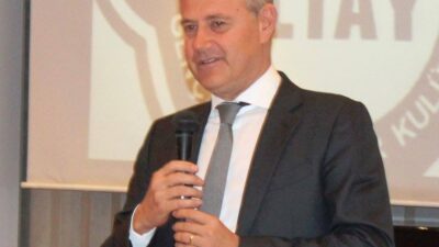 Altay’da hafta başında İzmir’de bir araya gelen başkan Sinan Kanlı