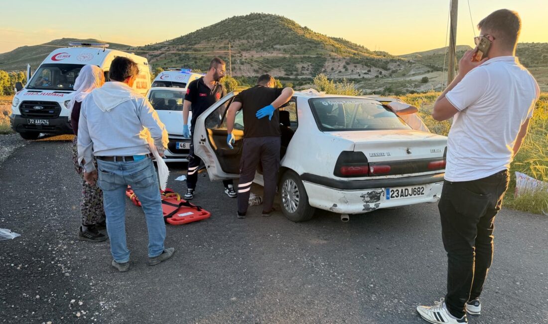 Batman’ın Gercüş ilçesinde iki otomobilin çarpışması sonucu meydana gelen trafik