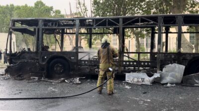 İstanbul’un Beykoz ilçesinde seyir halindeki bir İETT otobüsünde çıkan yangın