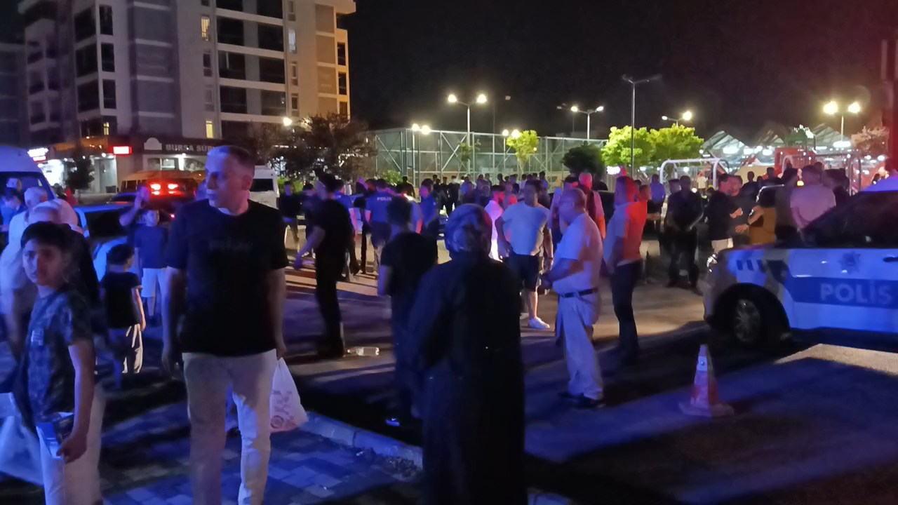 Bursa’nın Osmangazi ilçesinde iki grup arasında başlayan ve ailelerin de