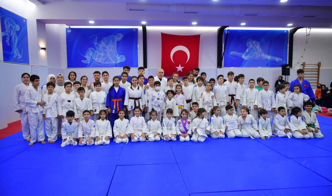 Fatih Belediyesi tarafından çocukların yaz tatilini daha verimli, sağlıklı ve