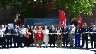 BALIKESİR / TEKHA Balıkesir Valisi İsmail Ustaoğlu ve eşi Şenay