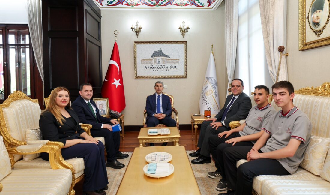 AFYONKARAHİSAR / TEKHA Afyonkarahisar Valisi Dr. Naci Aktaş, NUN Eğitim