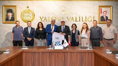 YALOVA / TEKHA Yalova Valisi Dr. Ahmet Hamdi Usta, Valilik