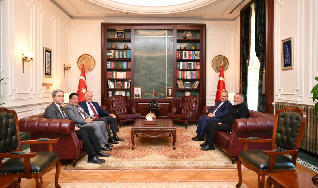 ANKARA / TEKHA Ankara Valisi Yakup Canbolat, makamında düzenlenen hayırlı
