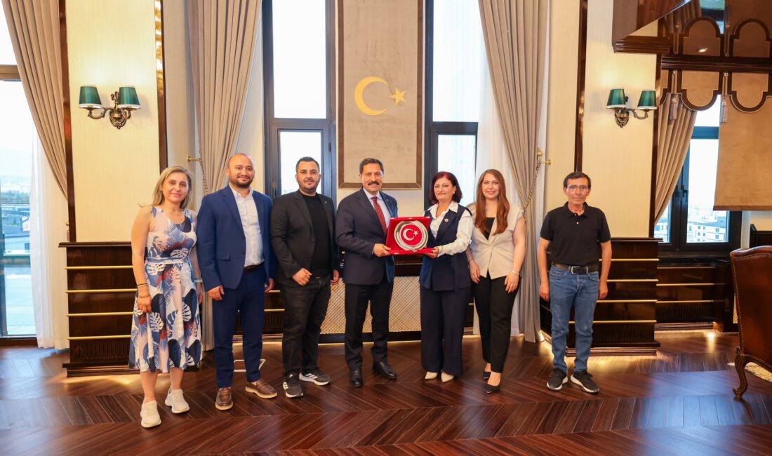 HATAY / TEKHA Hatay Valisi Mustafa Masatlı, Uluslararası Gazeteciler Cemiyeti
