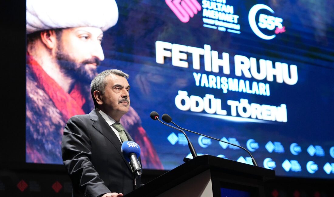 İSTANBUL / TEKHA Milli Eğitim Bakanı Yusuf Tekin, Fatih Sultan