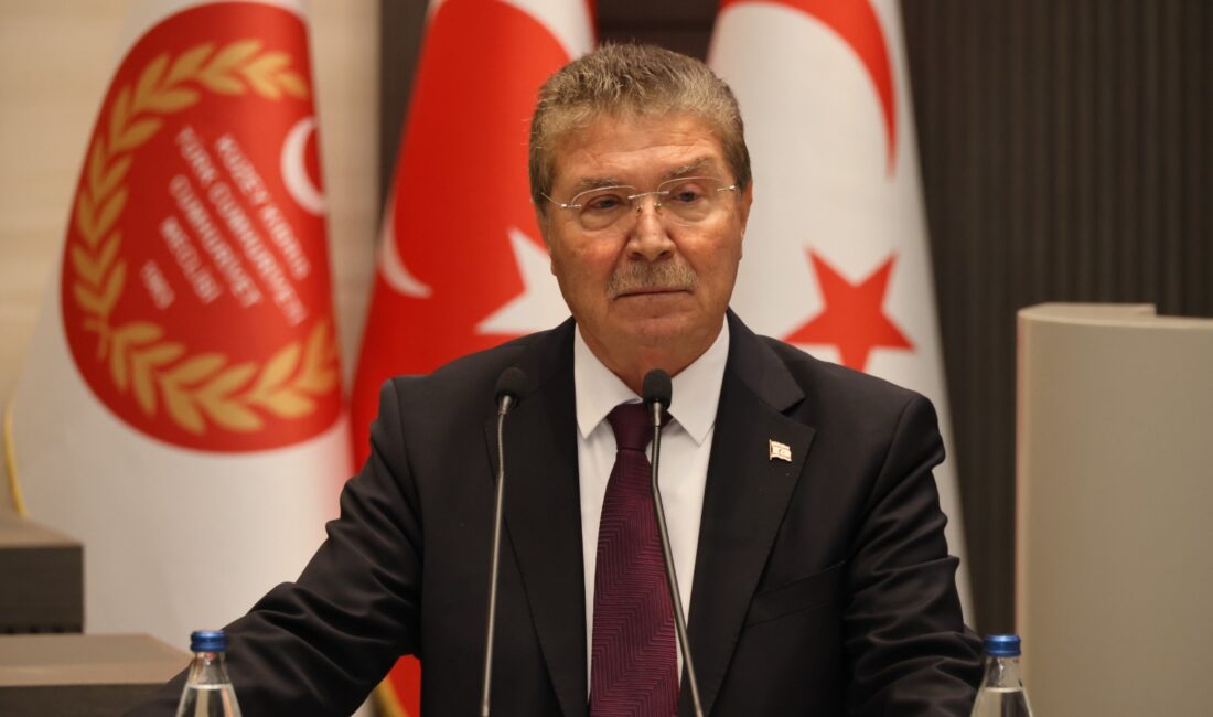 Kuzey Kıbrıs Türk Cumhuriyeti (KKTC) Başbakanı Ünal Üstel, Cumhurbaşkanı Recep