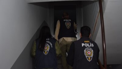 Nevşehir merkezli 19 ilde düzenlenen dolandırıcılık operasyonlarında gözaltına alınan 41
