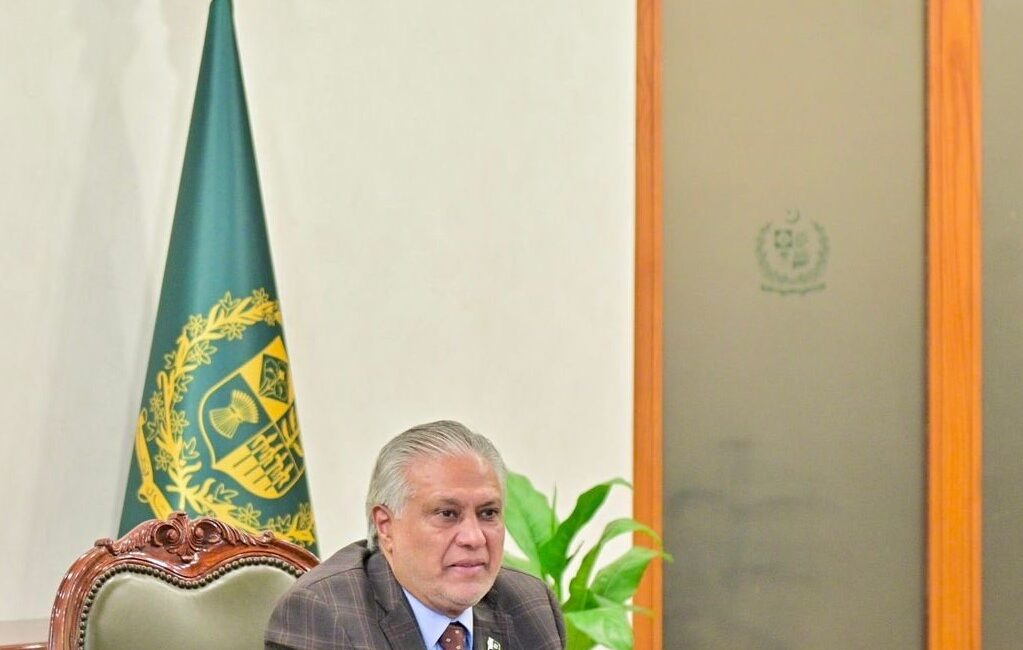 Pakistan Dışişleri Bakanlığı’ndan yapılan açıklamada, Dışişleri Bakanı Ishaq Dar’ın, Mısır