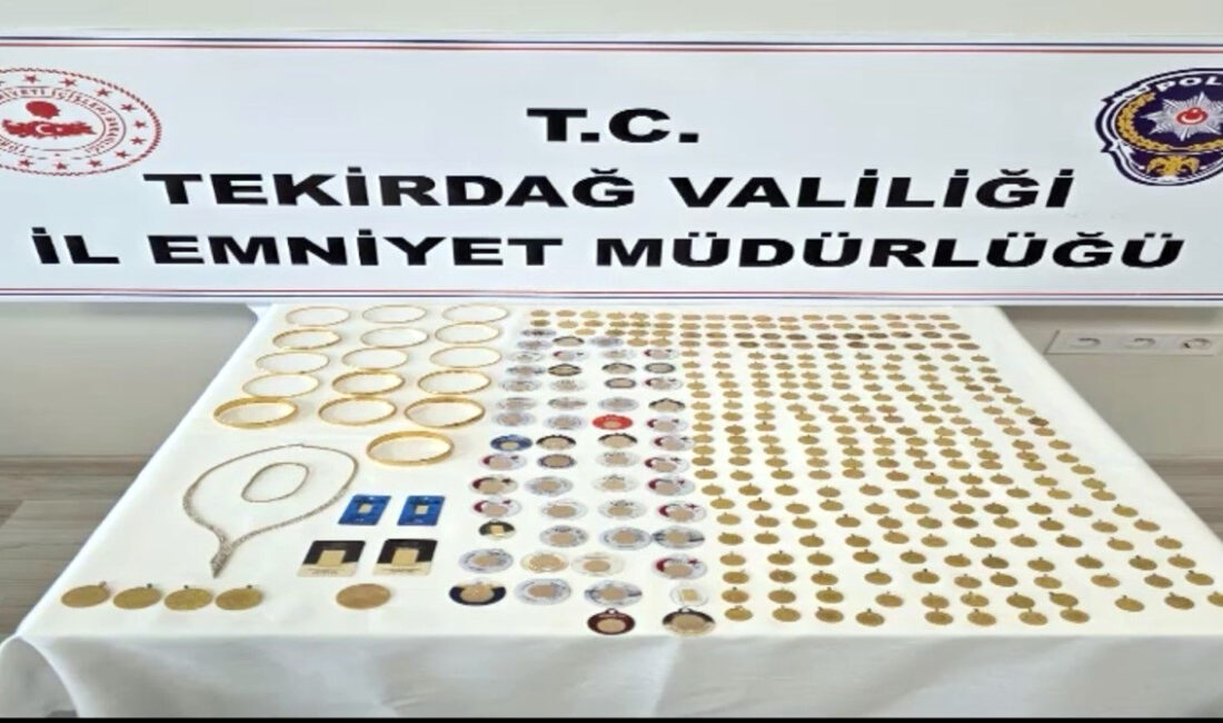 Tekirdağ merkezli 6 ilde düzenlenen operasyonda, kendilerini polis ve savcı
