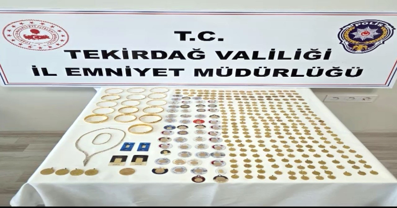 Tekirdağ merkezli 6 ilde düzenlenen operasyonda, kendilerini polis ve savcı