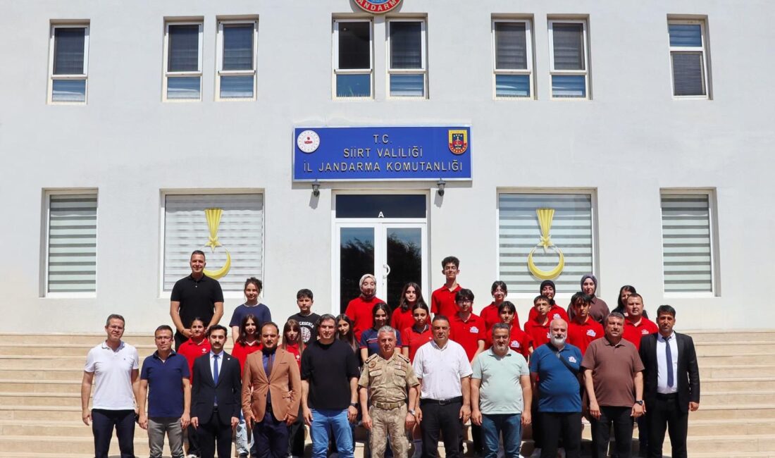TEKNOFEST ve TÜBİTAK yarışmalarında elde ettikleri başarılarla Siirt’i ulusal ve