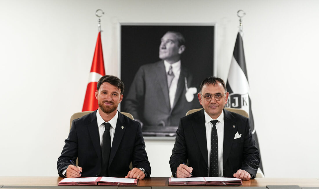 İSTANBUL / TEKHA Beşiktaş Kulübü, milli futbolcu Salih Özcan ile