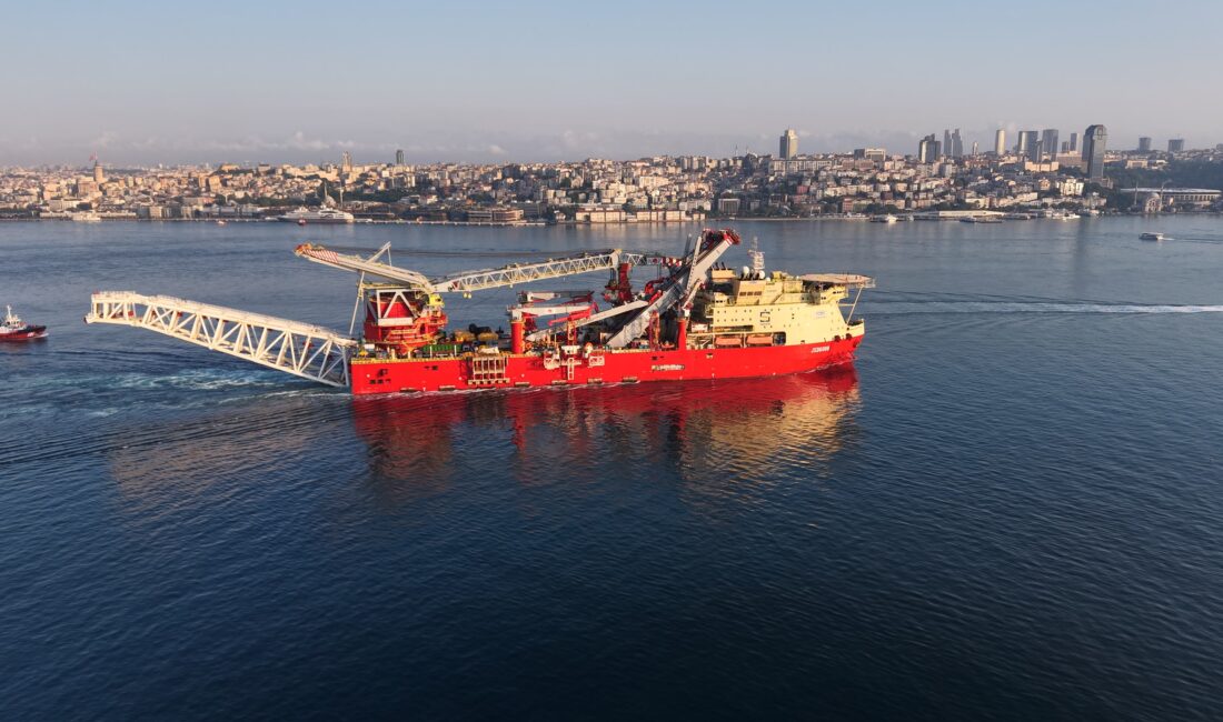 İtalya’dan Romanya’ya seyreden, Bahama Adaları bayraklı 215,9 metre uzunluğundaki ‘JSD6000’