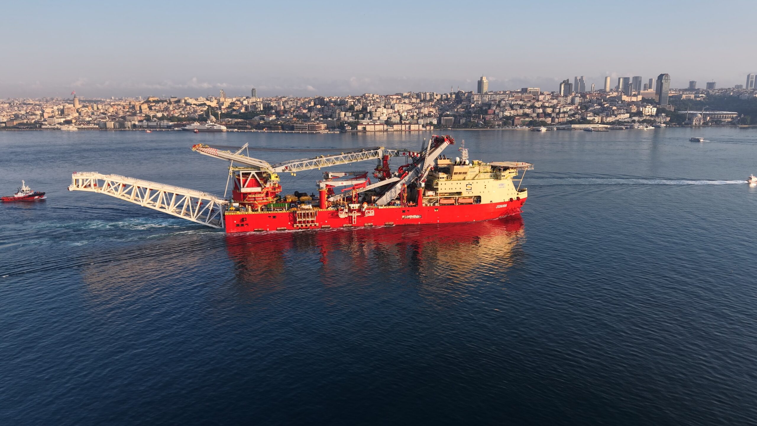 İtalya’dan Romanya’ya seyreden, Bahama Adaları bayraklı 215,9 metre uzunluğundaki ‘JSD6000’
