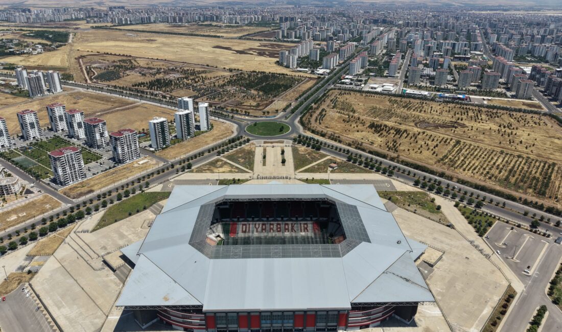 Süper Lig’de mücadele edecek olan Amed Sportif Faaliyetler’in iç saha