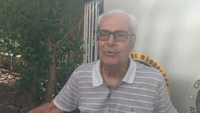 Beşiktaş’ta yaşayan Dinçer K.’yı (83) telefonla arayıp kendilerini polis olarak