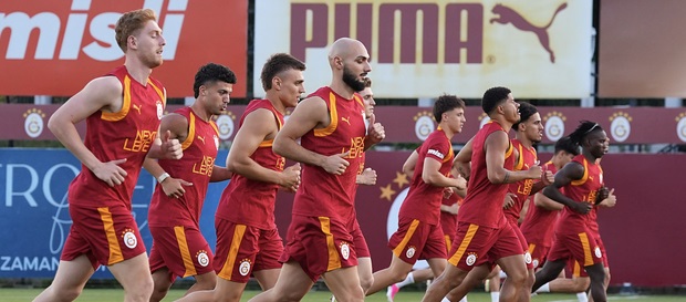 Galatasaray, futbol takımı yeni sezon hazırlıkları kapsamında ilk saha çalışmasını