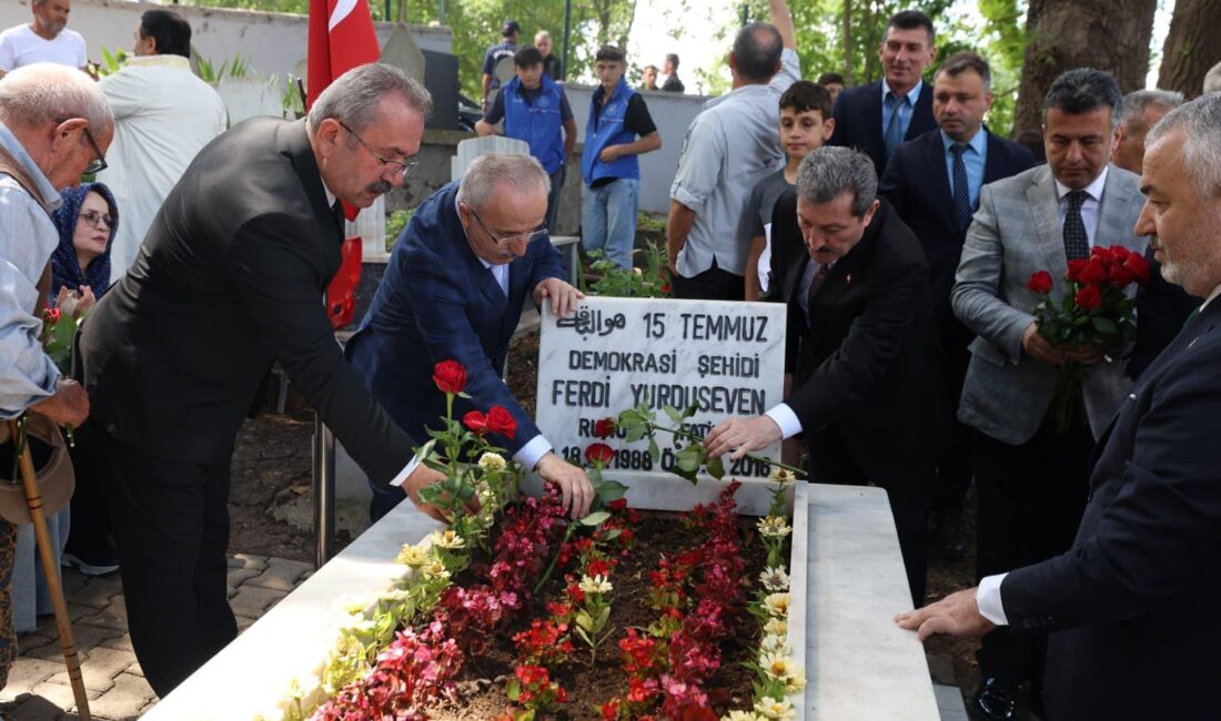 SAMSUN / TEKHA Protokol Üyeleri Şehidin Ailesini Ve Kabrini Ziyaret