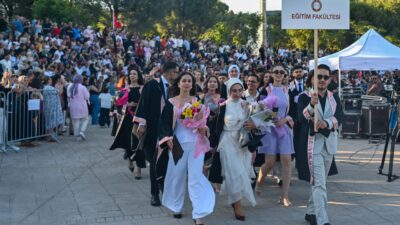 Hatay Mustafa Kemal Üniversitesinde 2025-2026 eğitim öğretim yılı mezuniyet töreni,